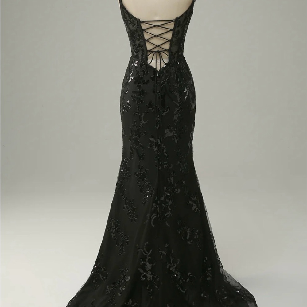 Black Sleeveless Spaghetti Strap Bodycon Gown - Picture 2 of 6